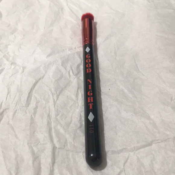 Luxie Harley Quinn eyeshadow brush - Picture 2 of 7